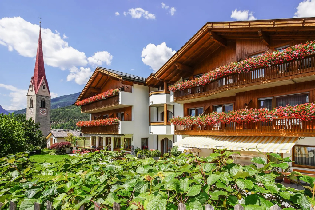 Aparthotel Laurena