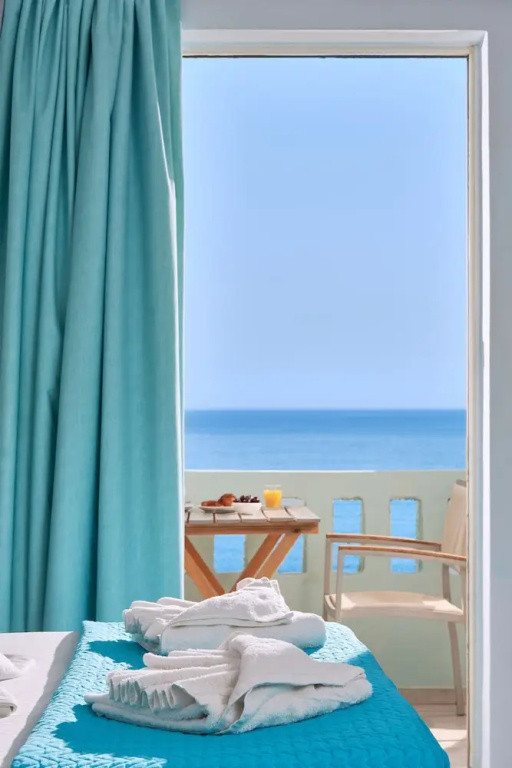 Superior Triple room seafront