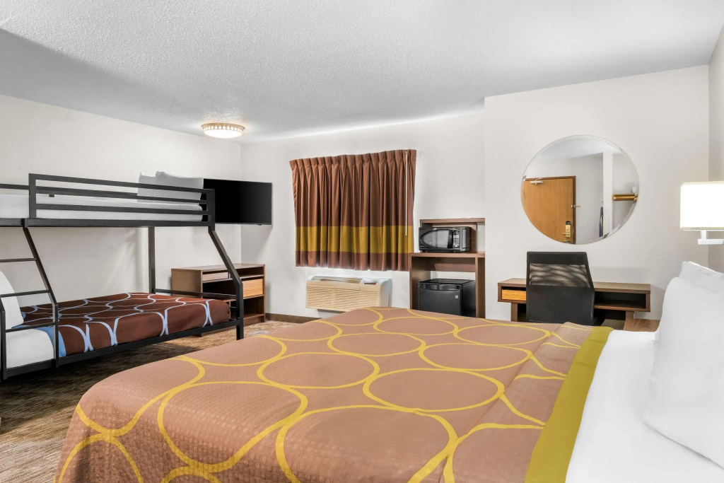 Super 8 By Wyndham Custer/crazy Horse Area