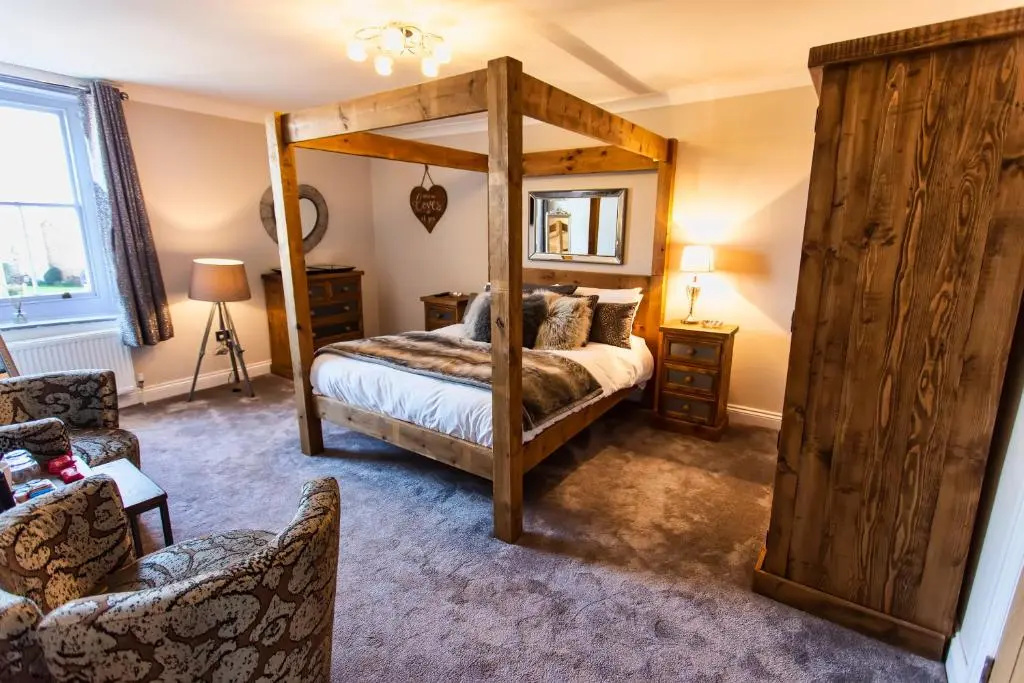 Standard Double room (full double bed)