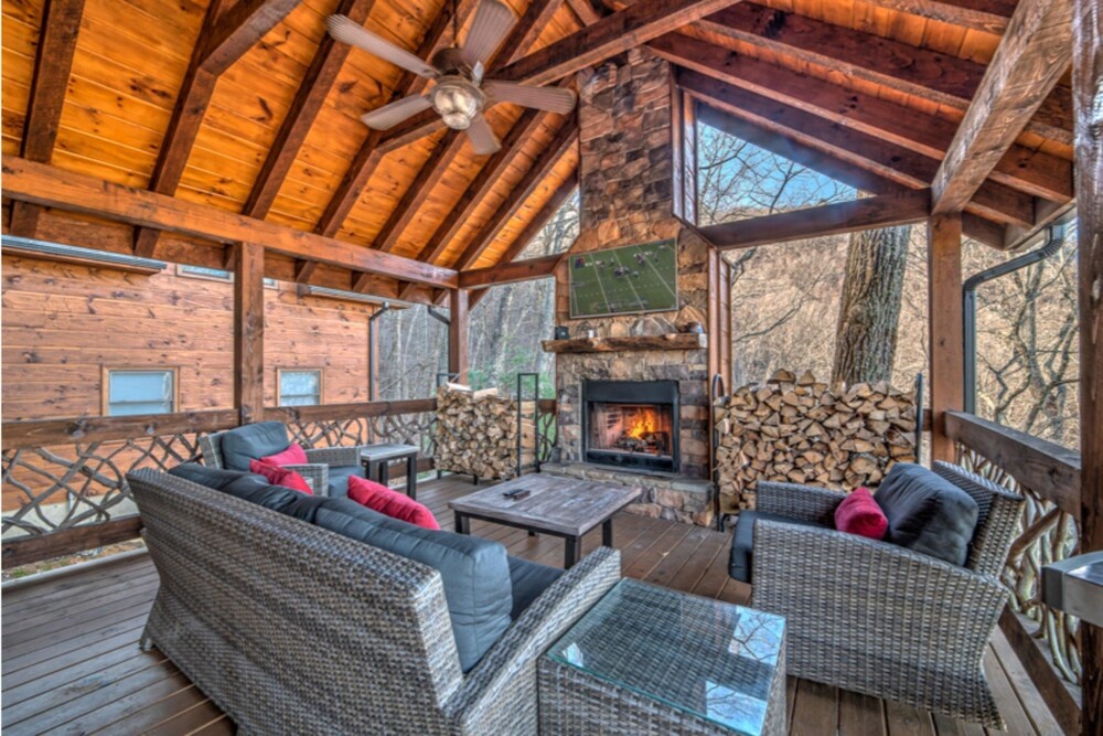 The Hideaway by Escape to Blue Ridge
