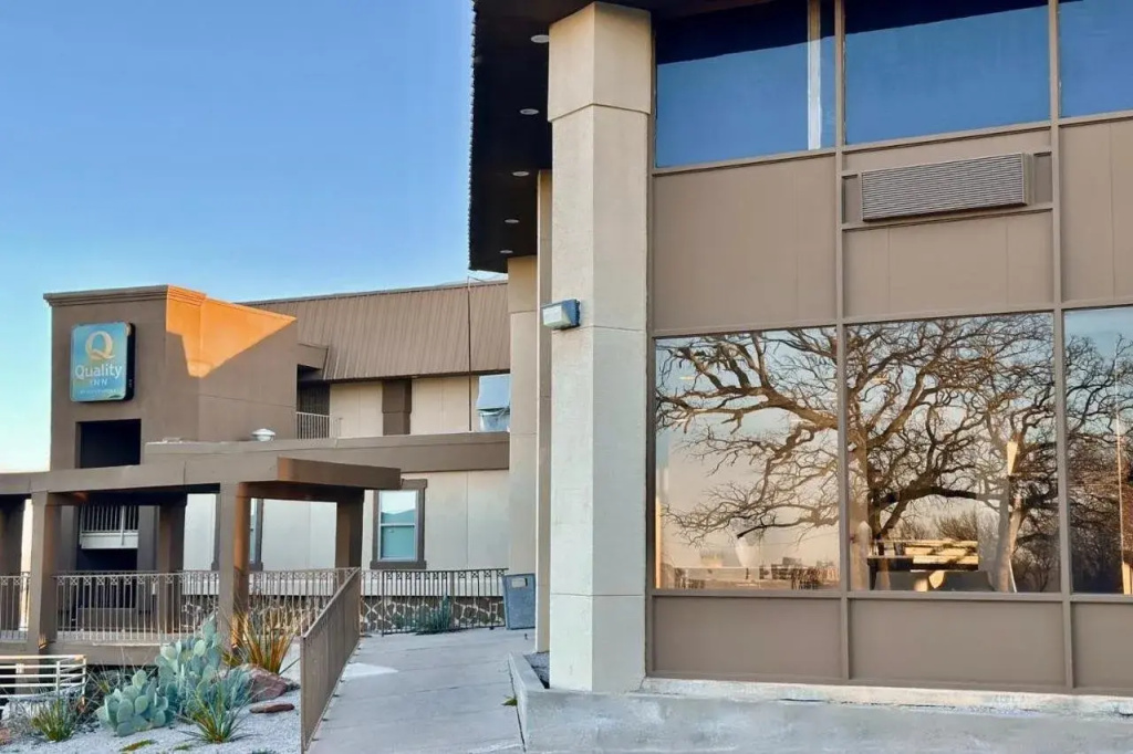 Quality Inn Fort Worth - Downtown East