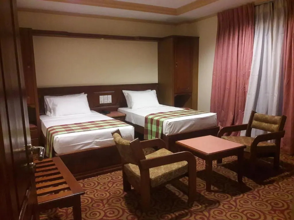 Deluxe Double room (full double bed)