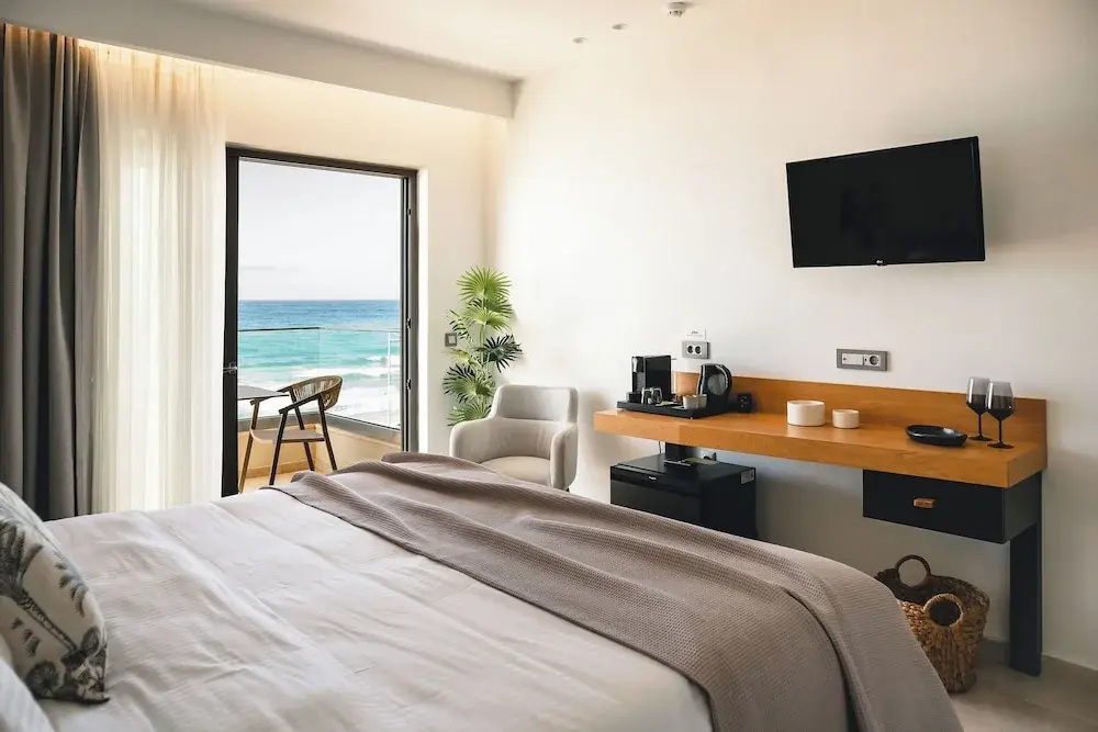 Junior Suite with balcony and with sea view