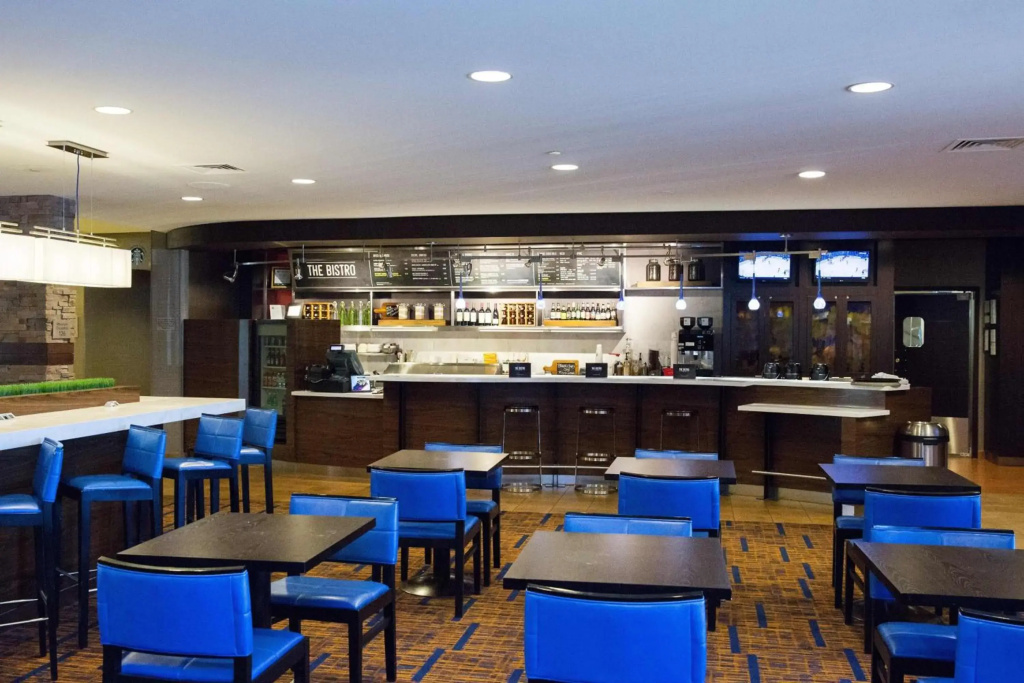 Courtyard by Marriott Madison West Middleton - фото 29