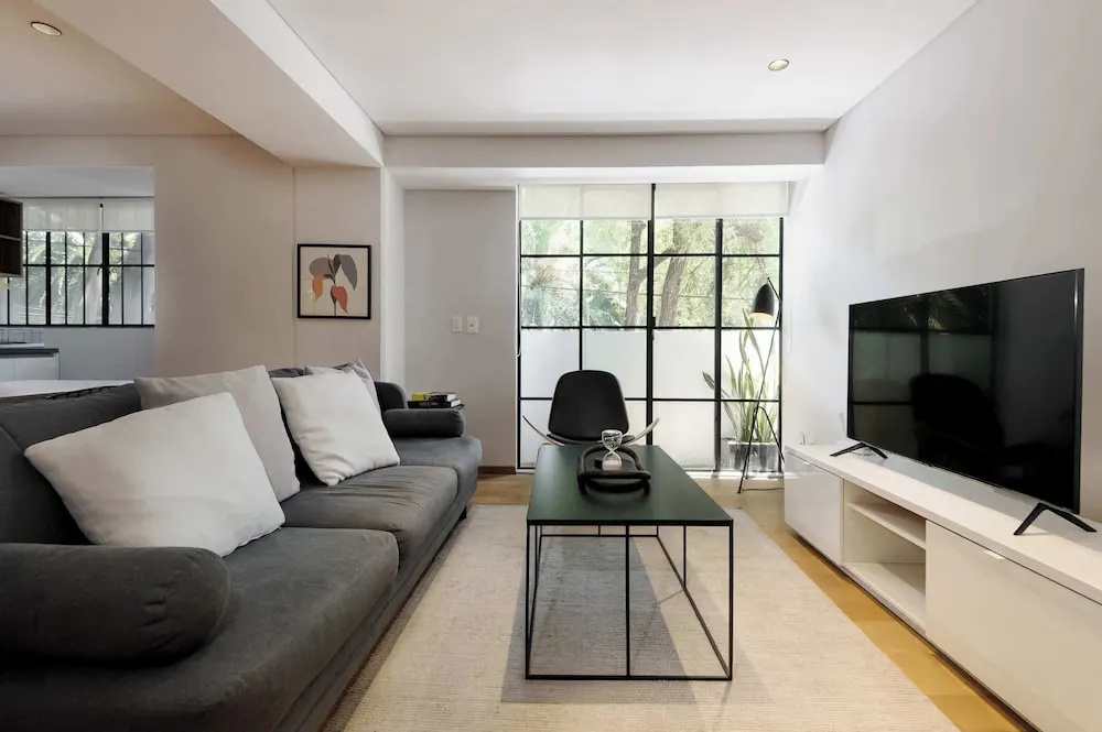 w Engaging 2BR Retreat in Trendy Roma Norte