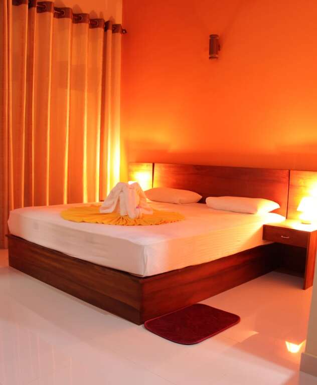 Airport Villa