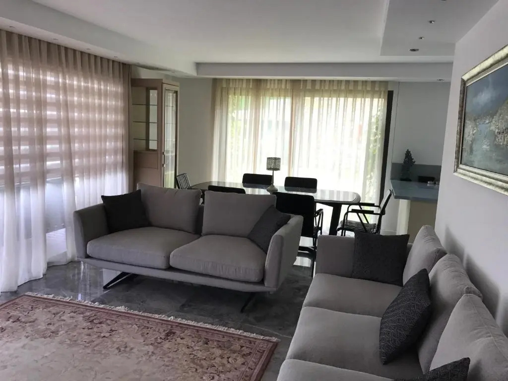 Deluxe Villa