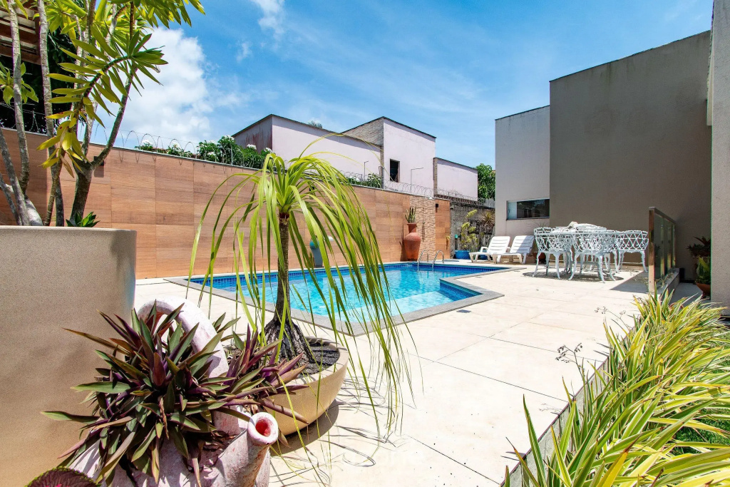 Refúgio com piscina em Coroa Vermelha RGU015