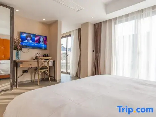 Standard Double room with balcony and with view (full double bed)