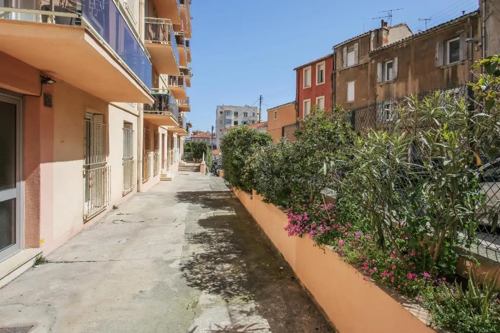 Magnificent bright flat a 5 min walk from the beach in Marseille - Welkeys