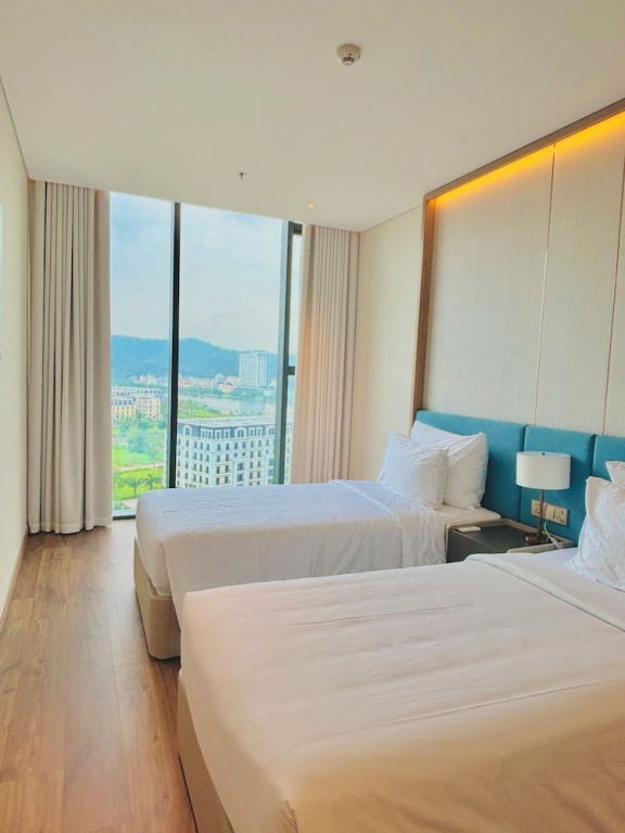 The Sea Halong Bay Managed By Class M in Ha Long