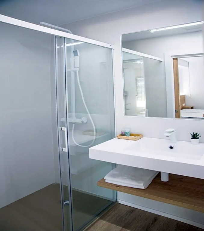 Superior Double room with sea view (full double bed)