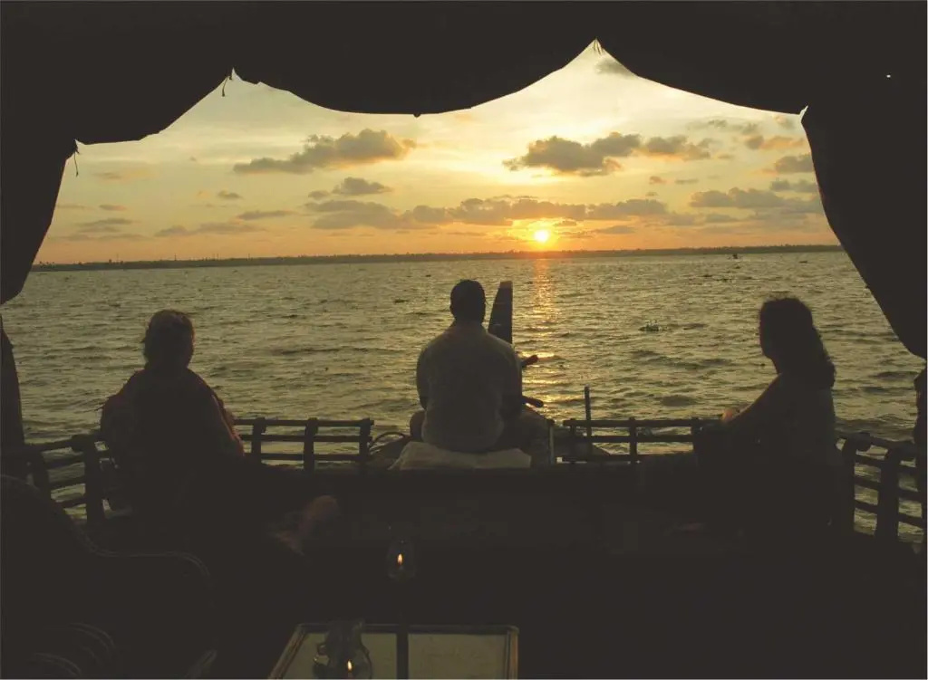 Soma Houseboat - Chambres