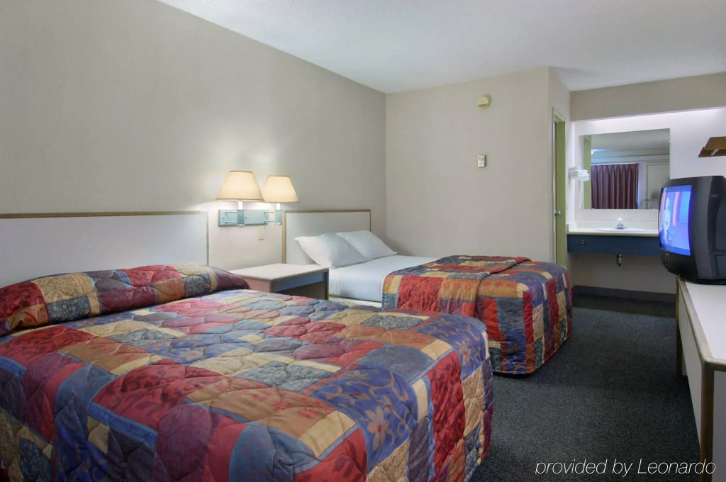 Red Roof Inn PLUS+ Nashville North - Goodlettsville - фото 38