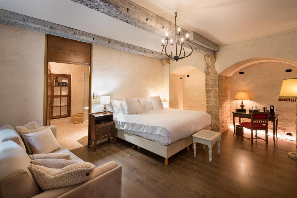 Hotel Les Remparts