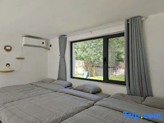 1 Bedroom Premium Suite