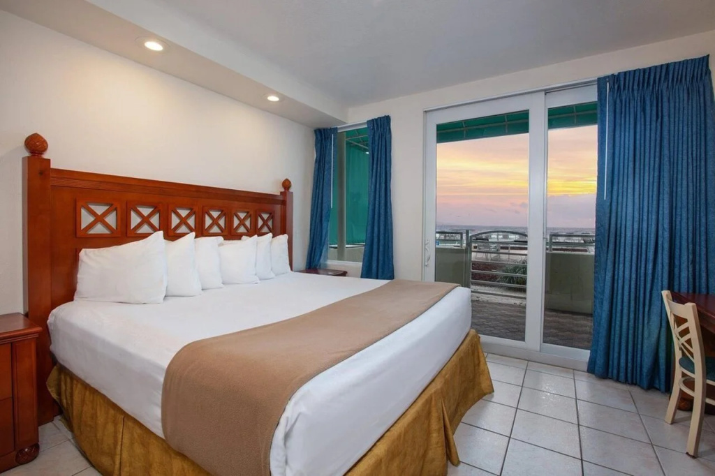 Westgate Harbour Beach Resort - Général