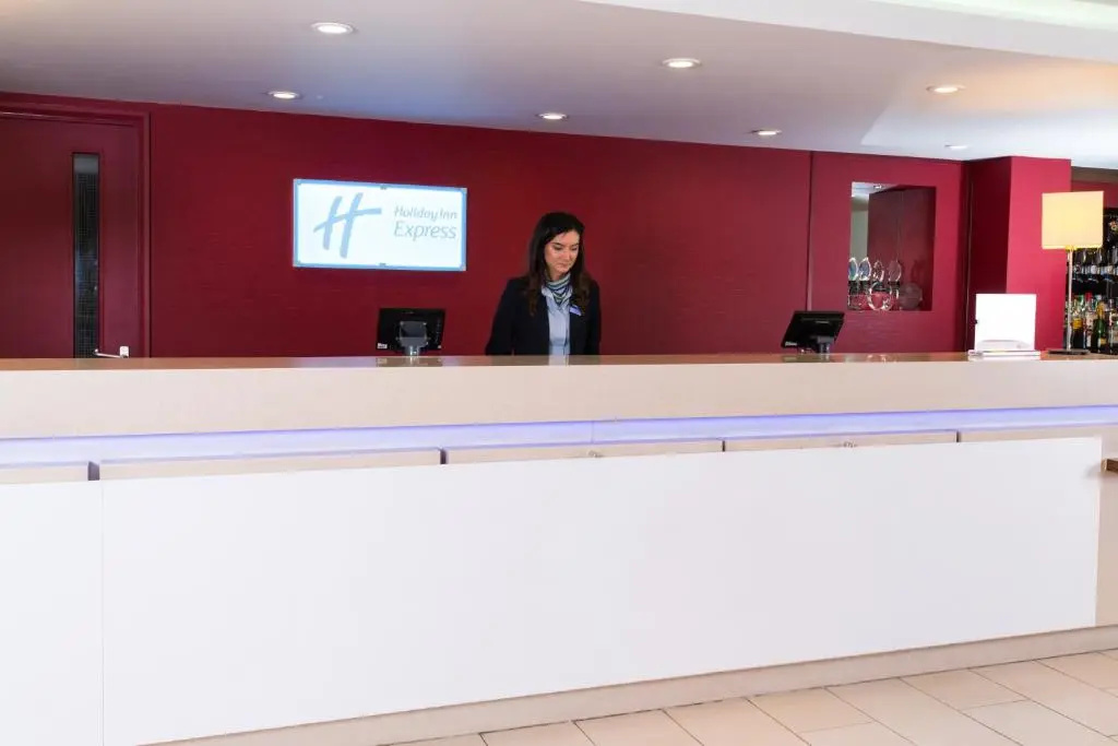Lobby & Reception