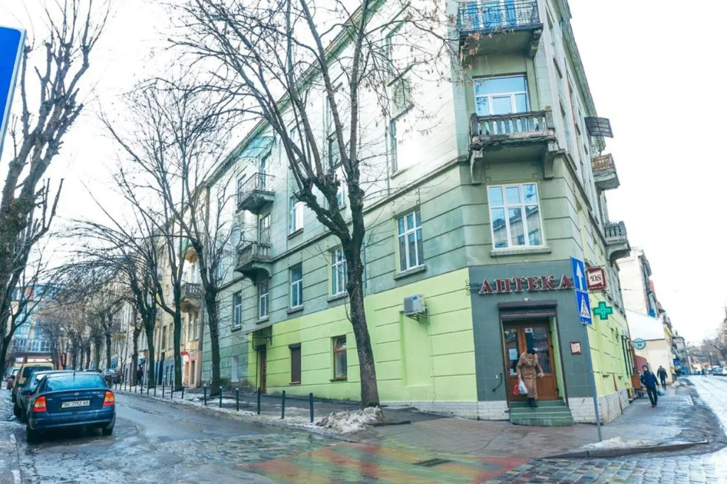 Vintage Apartment 2 rooms with Balcony