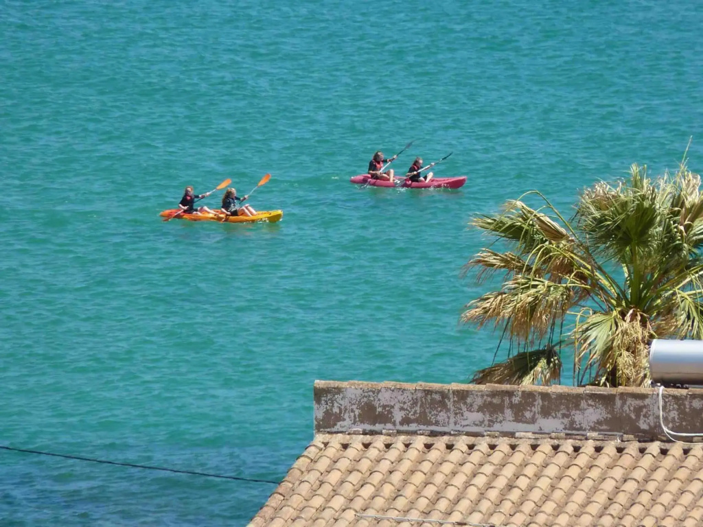 Top Floor Ocean View Apartment – Near Beach Luz