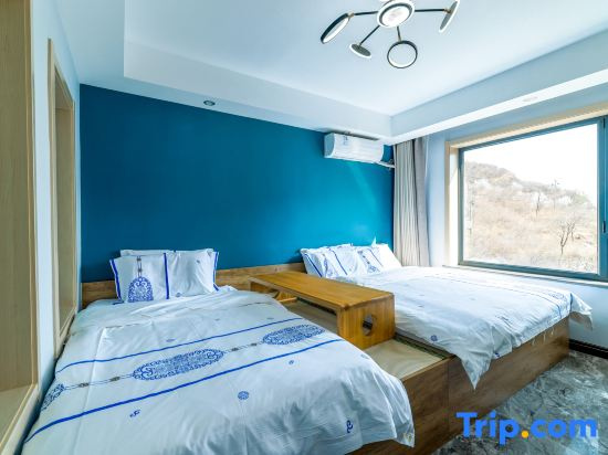 3 Bedrooms Standard room with view