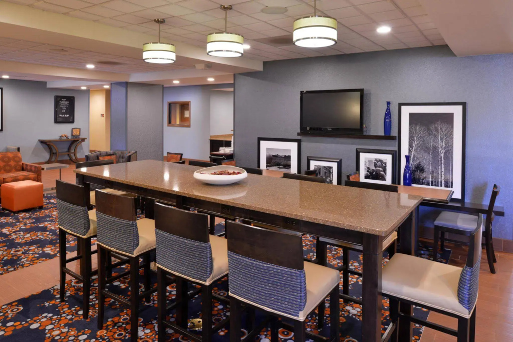Hampton Inn Utica - фото 24