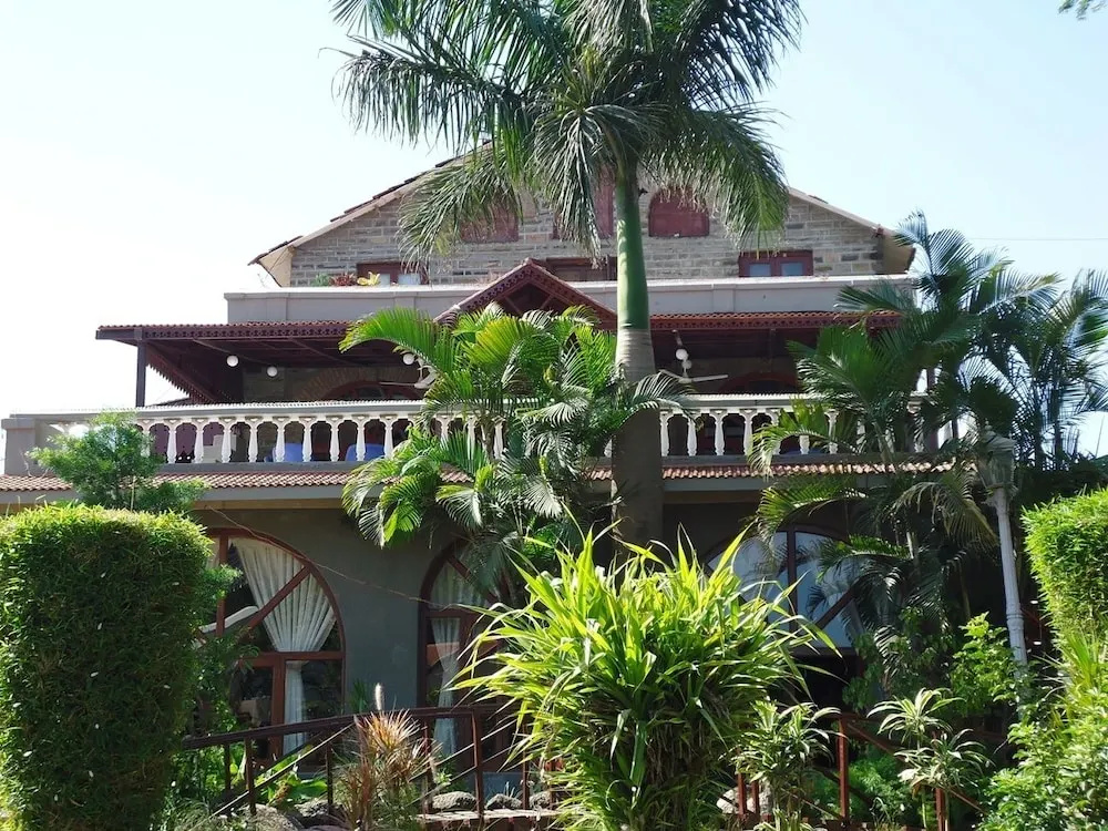 Cama Rajputana Club Resort
