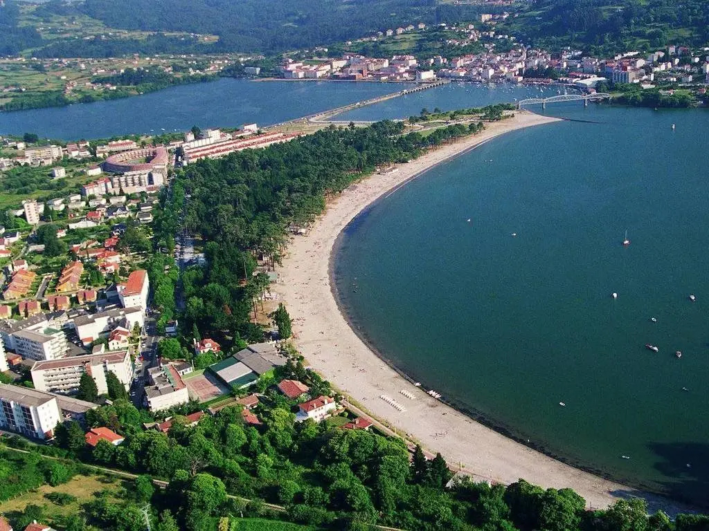 Beach & Waterfront