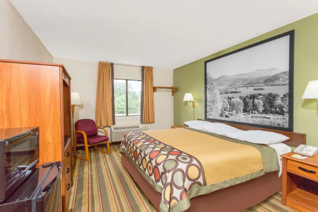 Double room (full double bed)