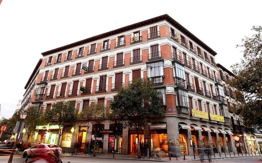 Hotel photo 1