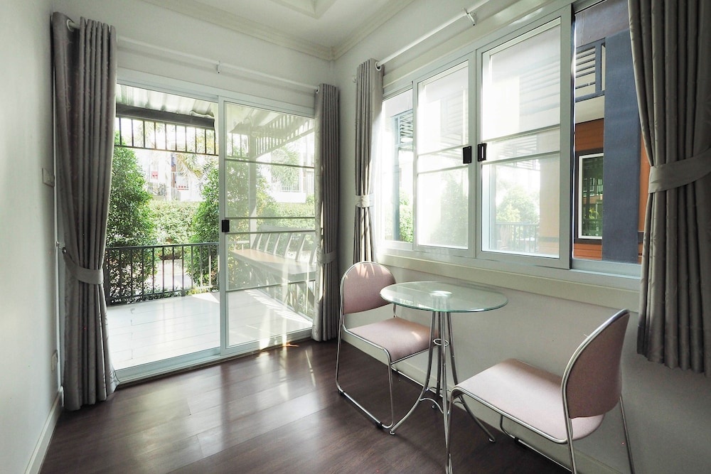 Balcony & Terrace