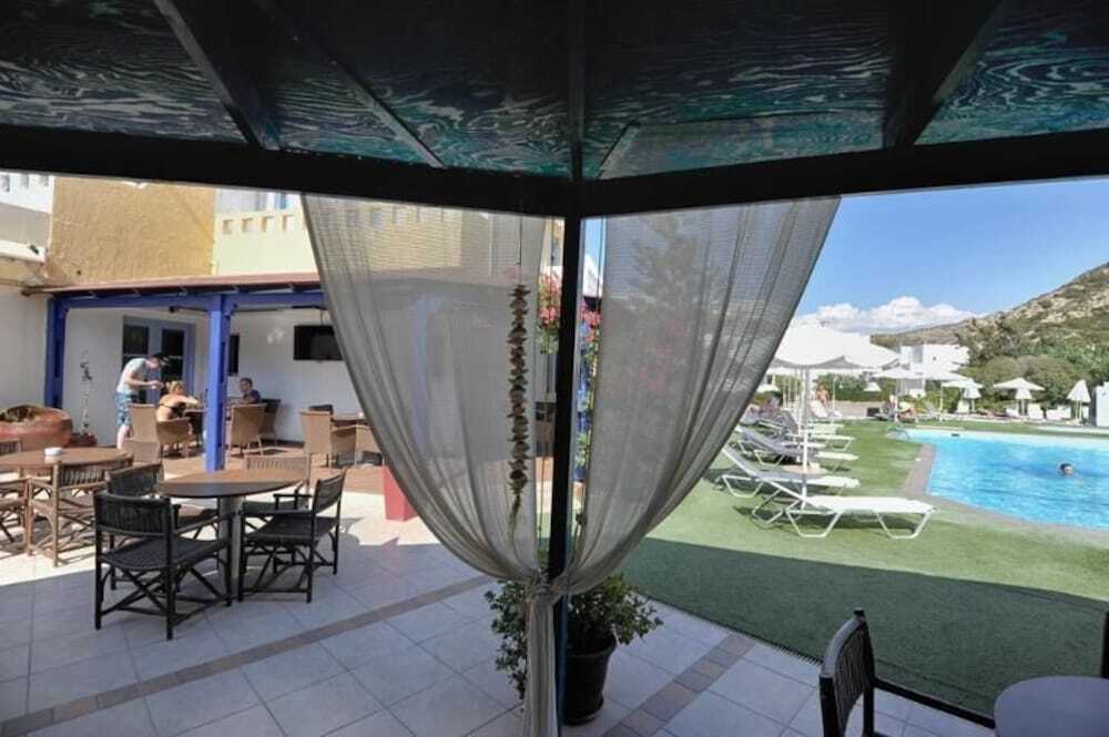 Fragiskos 3 *