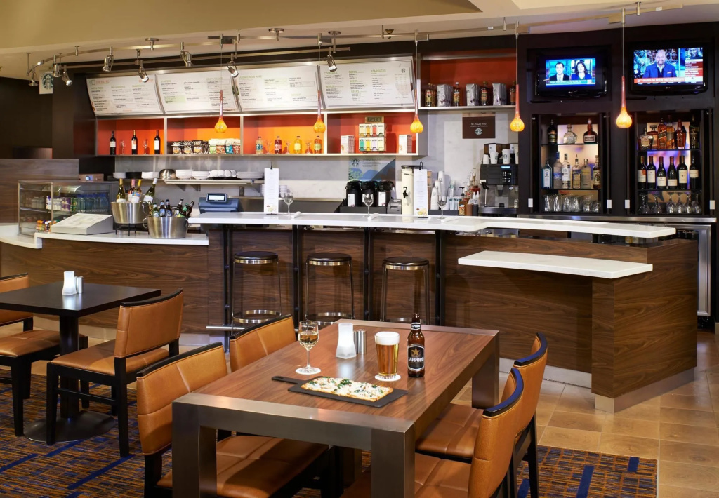 Food & Beverage