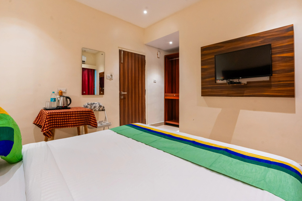 Economy room