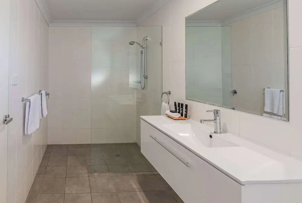 三人房，配全雙人床