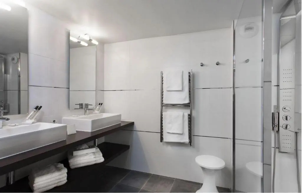 Hôtel Moliere 49