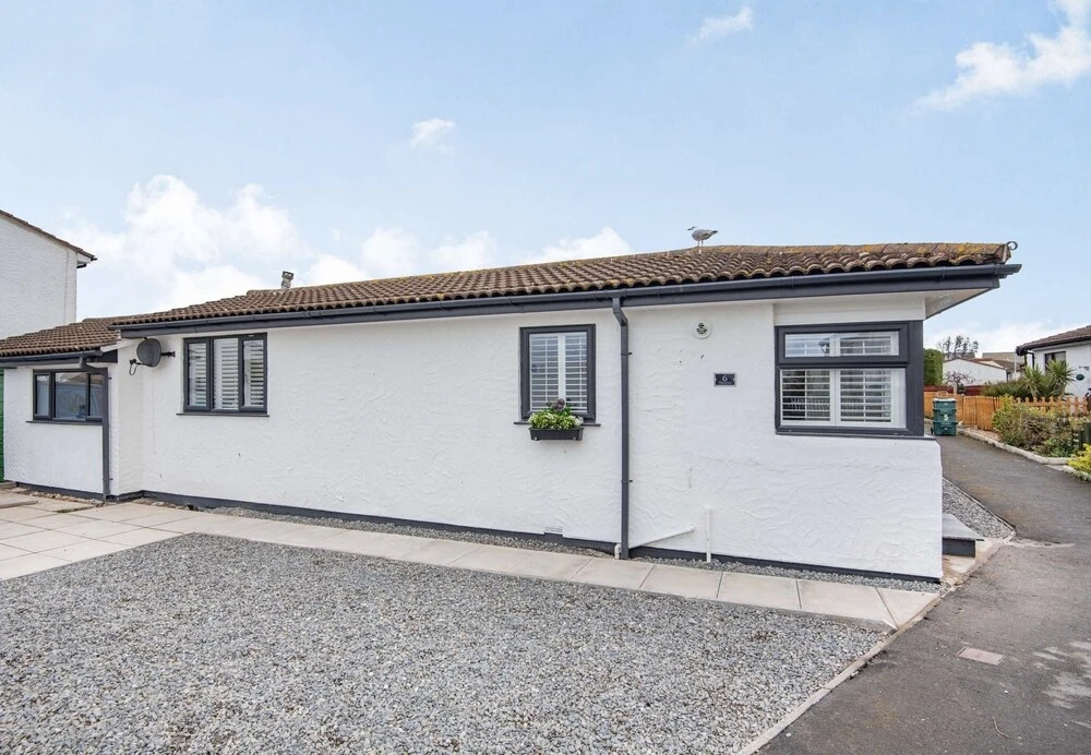 Coastal Cottage in North Wales With Hot Tub