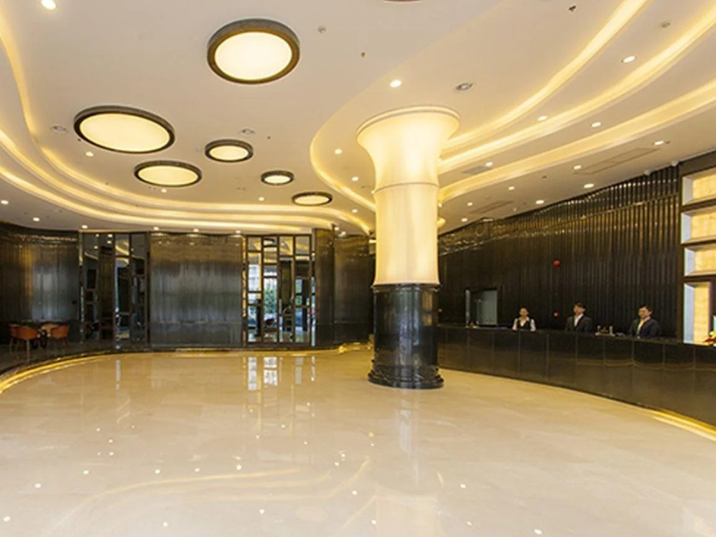 Lobby & Reception