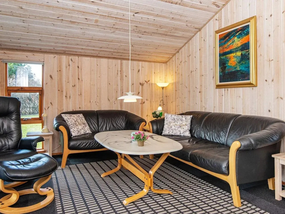 6 Person Holiday Home in Tarm