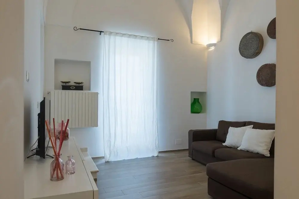1 Bedroom Apartment with balcony