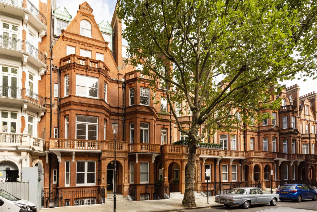 The Duke of York Studio Next to Sloane Square