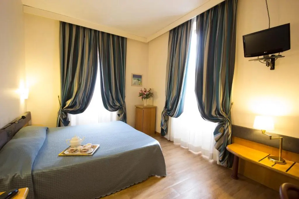 Standard Double room (full double bed)