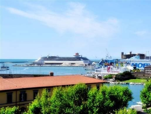 Beach & Waterfront