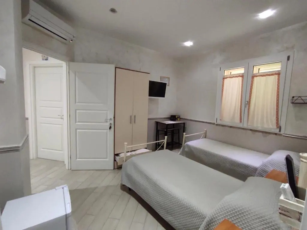 Standard Double room (twin beds)