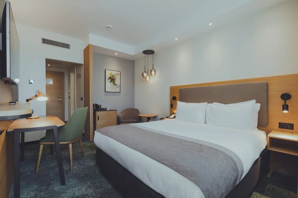 Holiday Inn Skopje by IHG - Chambres