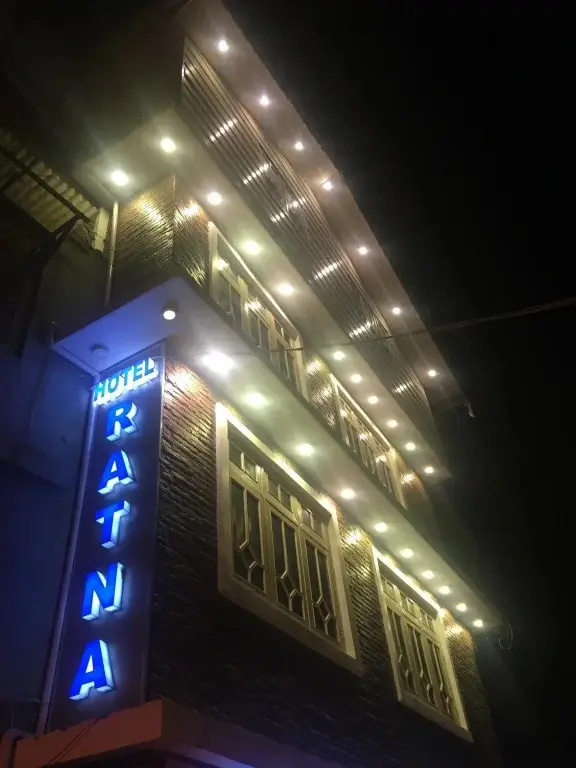 Hotel Ratna