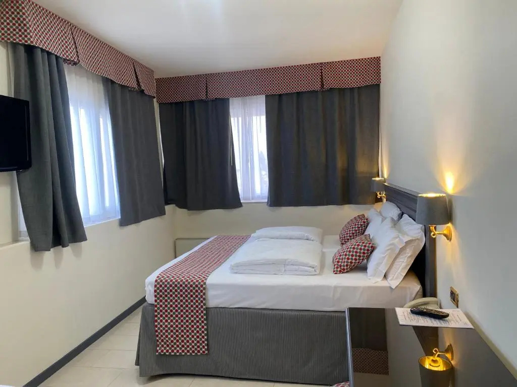 Superior Lake View Double room (full double bed)