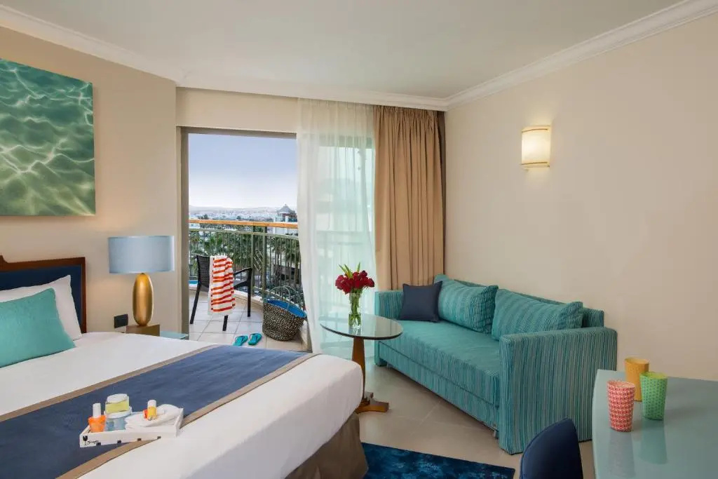 U Superior Double room with pool view (full double bed)