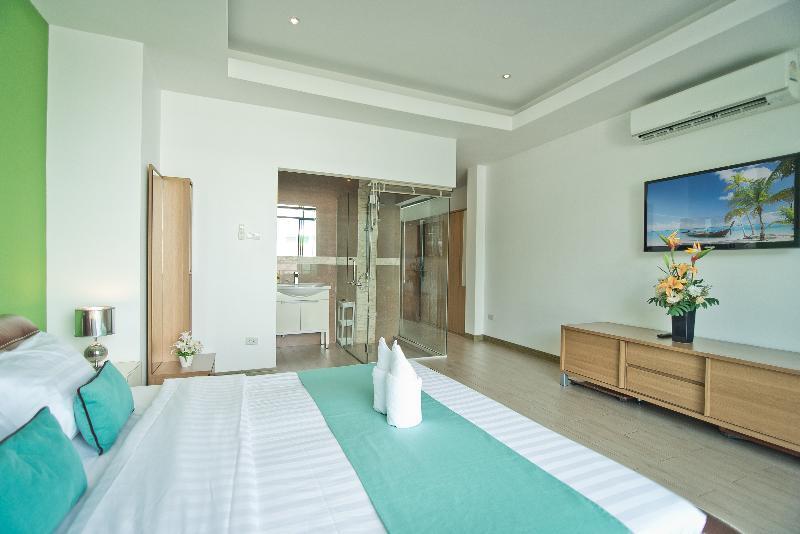 Вилла с 3 комнатами с балконом в Tropicana Pool Villa